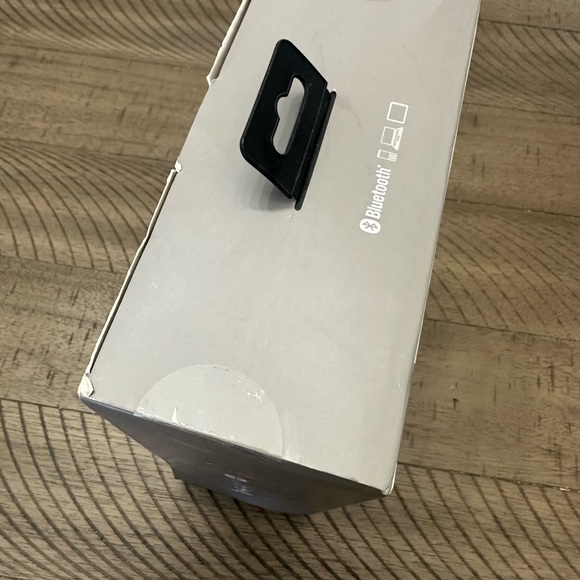 New iLive Wireless Headphones Bluetooth Matte Finish - Picture 4 of 9